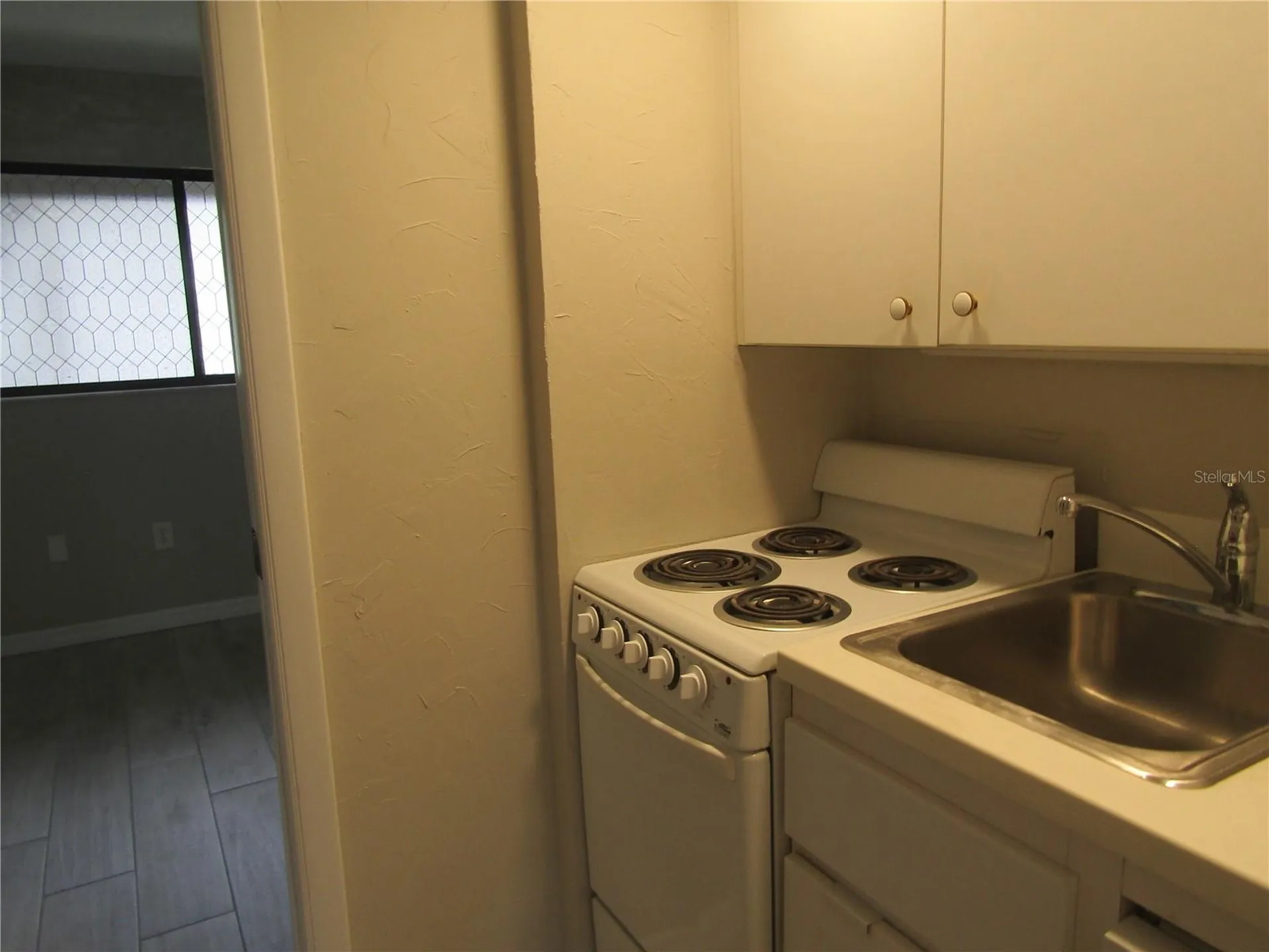 3553 Longmeadow Sarasota FL 34235