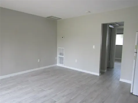 3553 Longmeadow Sarasota FL 34235