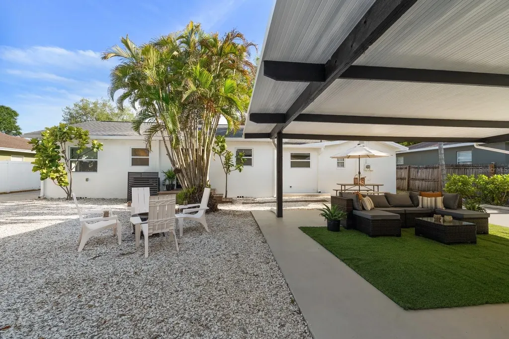 1246 Idlewild Drive Clearwater FL 33755