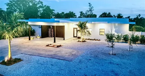2306 Valencia Drive Sarasota FL 34239