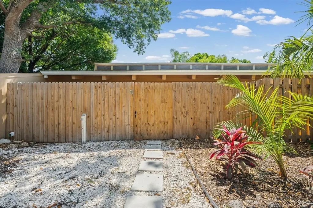 500 N Jefferson Avenue Sarasota FL 34237