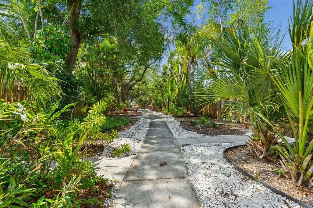 500 N Jefferson Avenue Sarasota FL 34237