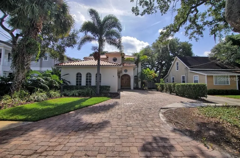 5908 S Switzer Avenue Tampa FL 33611