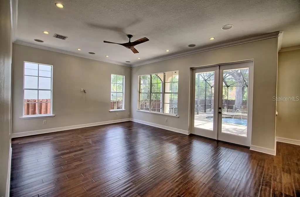 5908 S Switzer Avenue Tampa FL 33611