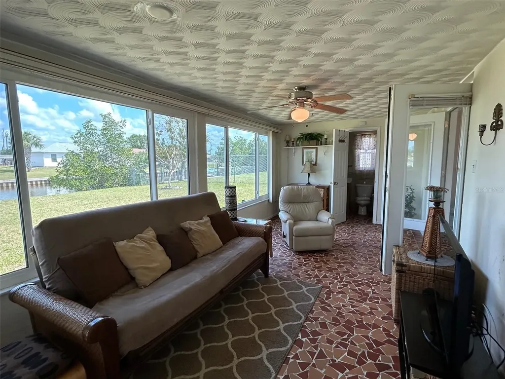 123 Poinsettia Circle NE Port Charlotte FL 33952