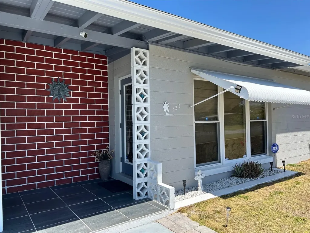 123 Poinsettia Circle NE Port Charlotte FL 33952