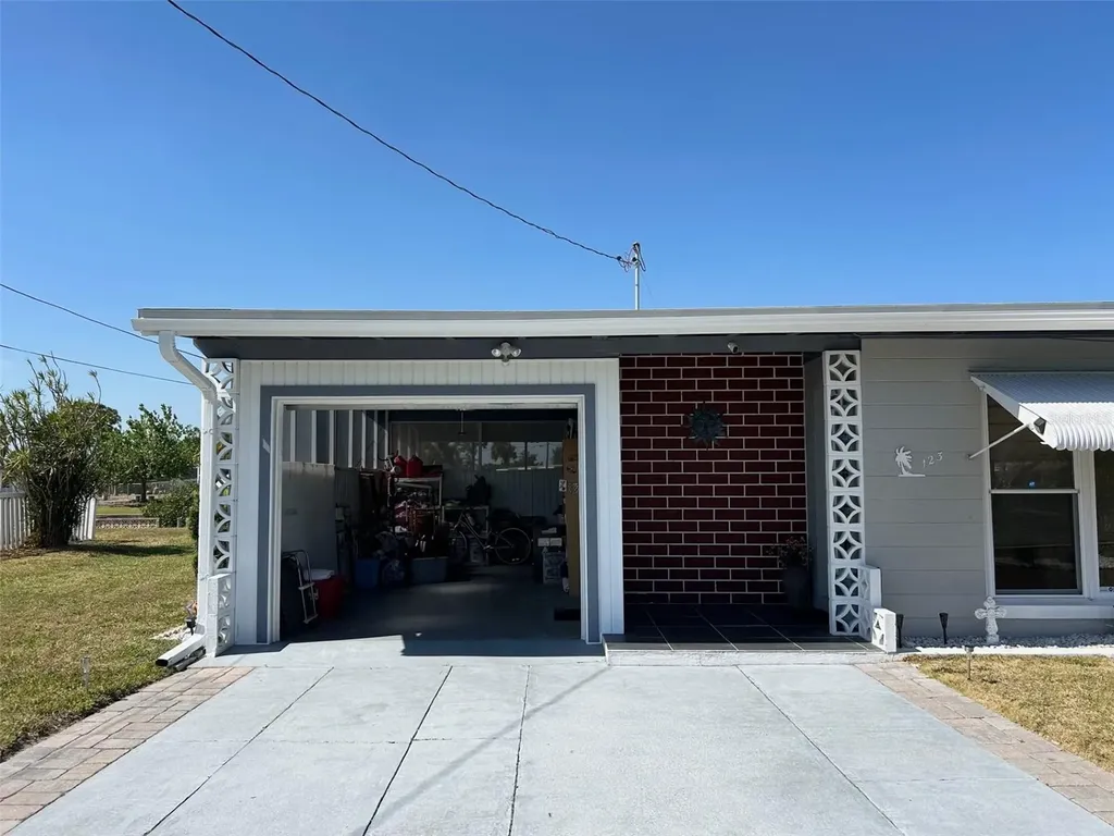 123 Poinsettia Circle NE Port Charlotte FL 33952