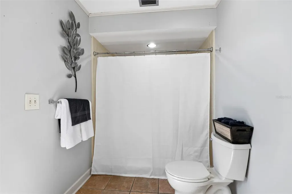 2952 Hadleigh Court Clearwater FL 33761