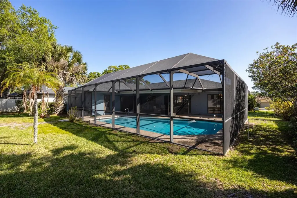 2952 Hadleigh Court Clearwater FL 33761