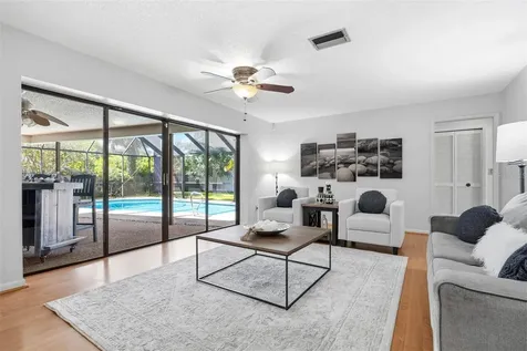 2952 Hadleigh Court Clearwater FL 33761