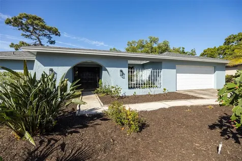 2952 Hadleigh Court Clearwater FL 33761