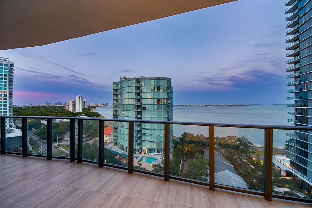 3015 S Ysabella Avenue Tampa FL 33629