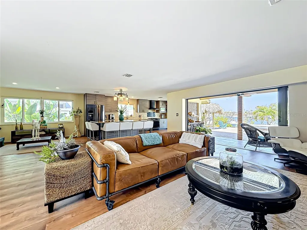 2162 W Vina Del Mar Boulevard St Pete Beach FL 33706