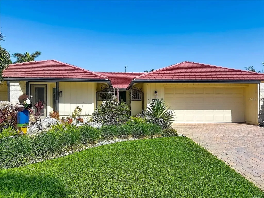 2162 W Vina Del Mar Boulevard St Pete Beach FL 33706