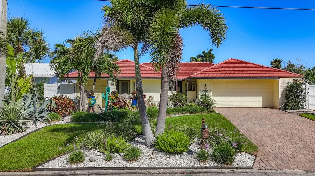 2162 W Vina Del Mar Boulevard St Pete Beach FL 33706