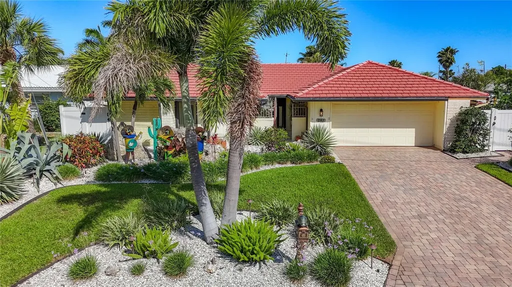 2162 W Vina Del Mar Boulevard St Pete Beach FL 33706