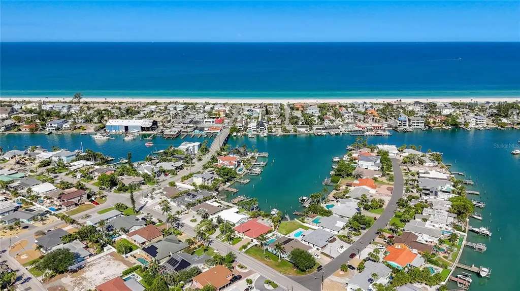 2162 W Vina Del Mar Boulevard St Pete Beach FL 33706