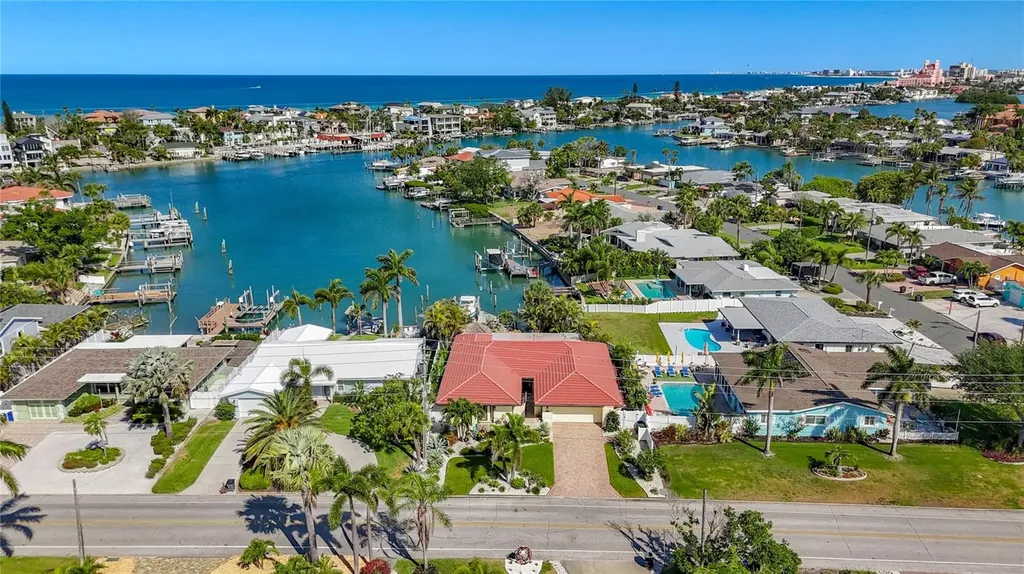 2162 W Vina Del Mar Boulevard St Pete Beach FL 33706