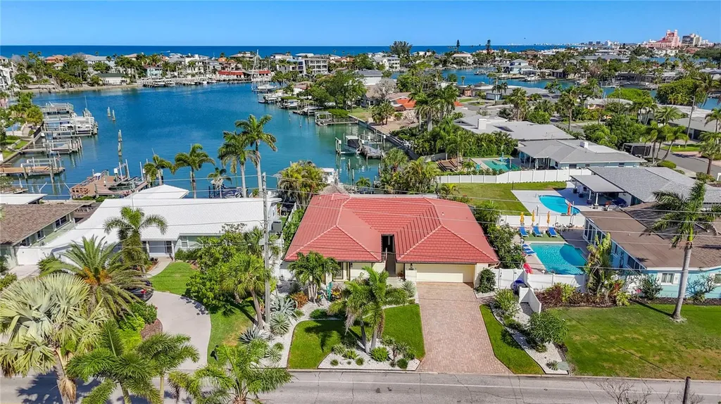 2162 W Vina Del Mar Boulevard St Pete Beach FL 33706