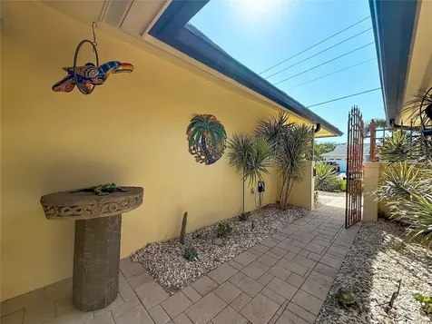 2162 W Vina Del Mar Boulevard St Pete Beach FL 33706
