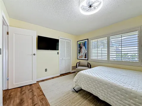 2162 W Vina Del Mar Boulevard St Pete Beach FL 33706