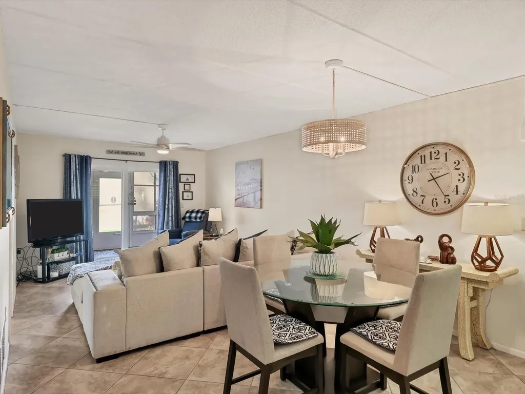 708 Tamiami Trail S Venice FL 34285