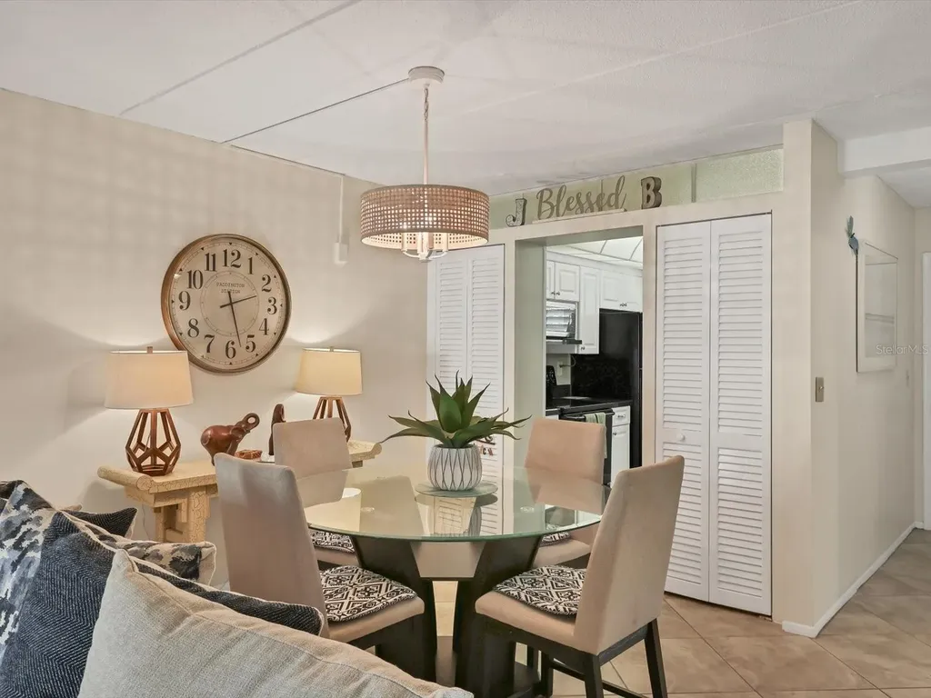 708 Tamiami Trail S Venice FL 34285