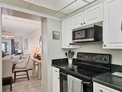 708 Tamiami Trail S Venice FL 34285