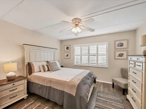 708 Tamiami Trail S Venice FL 34285