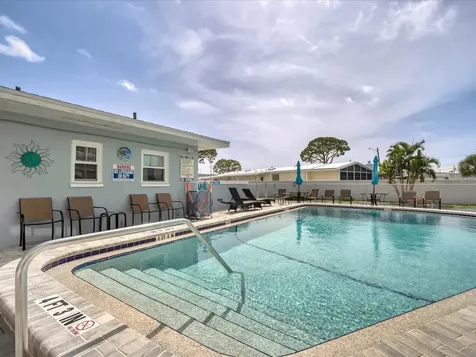 708 Tamiami Trail S Venice FL 34285