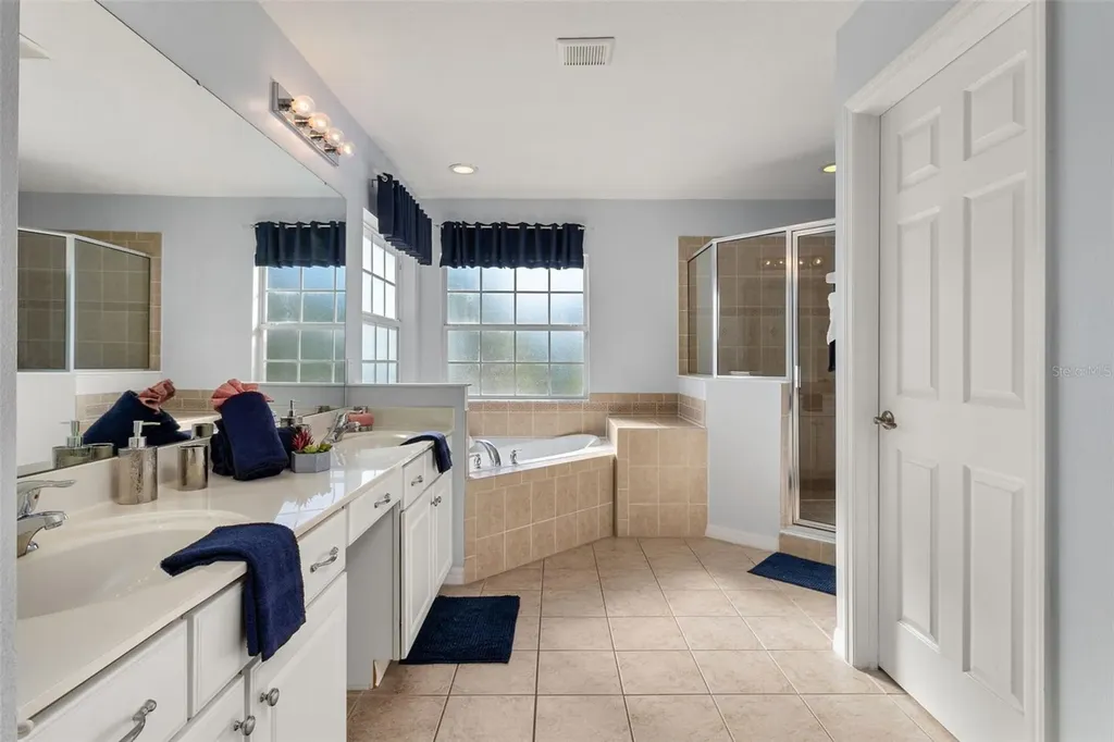 986 Orange Cosmos Boulevard Davenport FL 33837