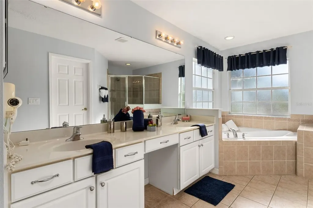 986 Orange Cosmos Boulevard Davenport FL 33837
