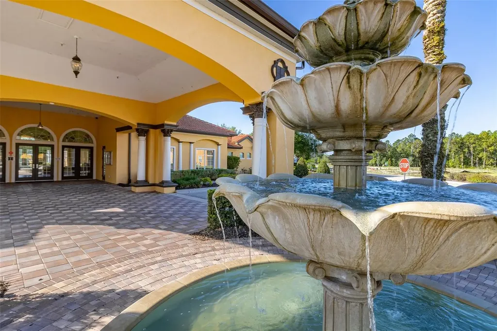 986 Orange Cosmos Boulevard Davenport FL 33837
