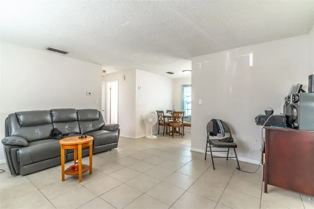 2433 Chase Avenue Sanford FL 32771