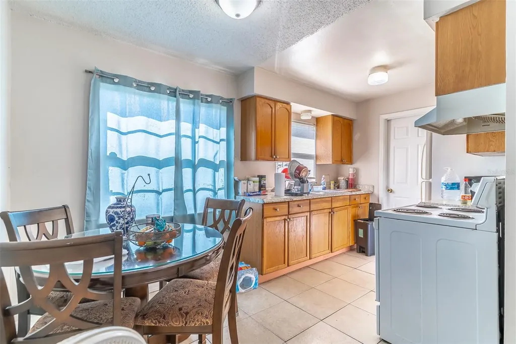 2433 Chase Avenue Sanford FL 32771