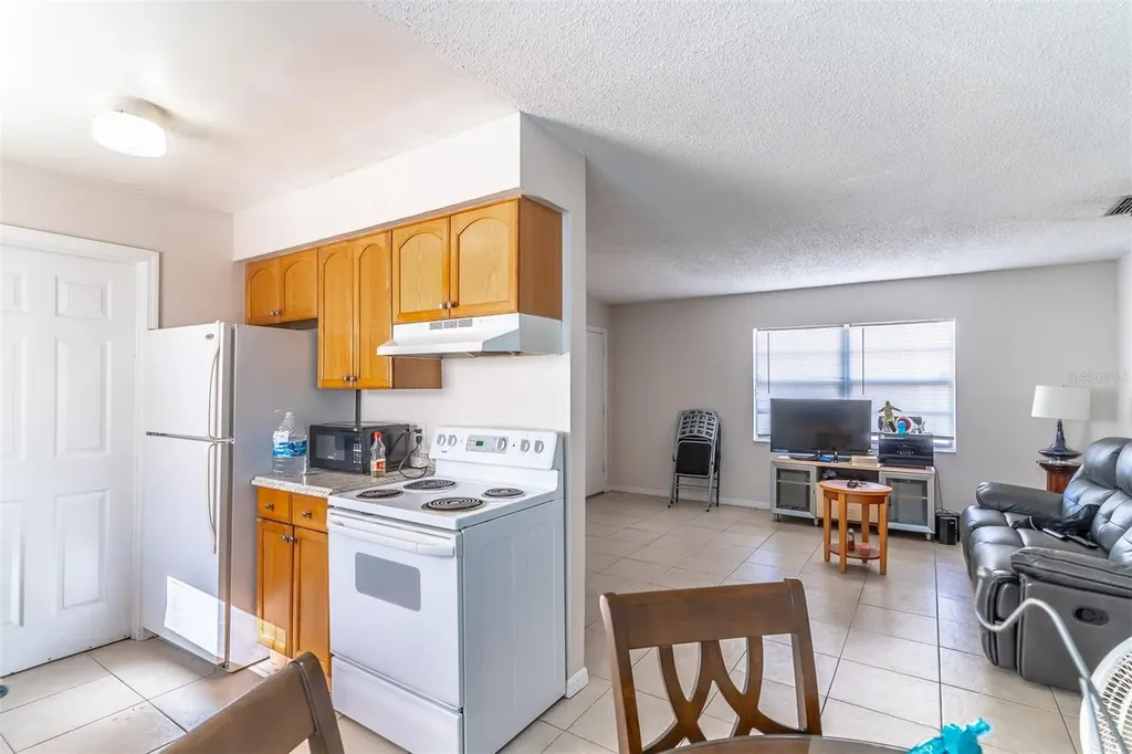 2433 Chase Avenue Sanford FL 32771