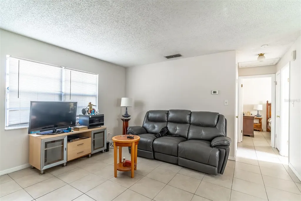 2433 Chase Avenue Sanford FL 32771