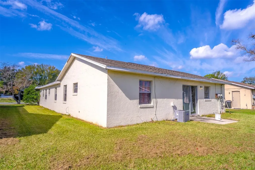 2433 Chase Avenue Sanford FL 32771