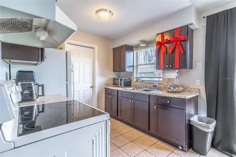 2433 Chase Avenue Sanford FL 32771