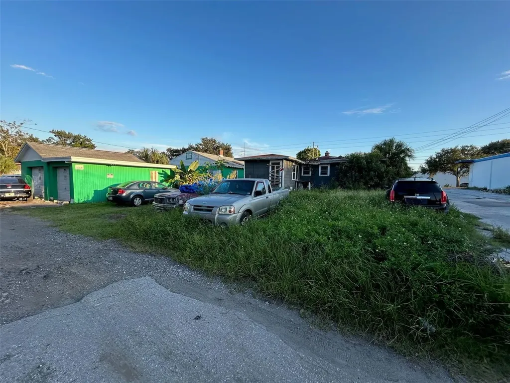 877 22nd Avenue S St Petersburg FL 33705