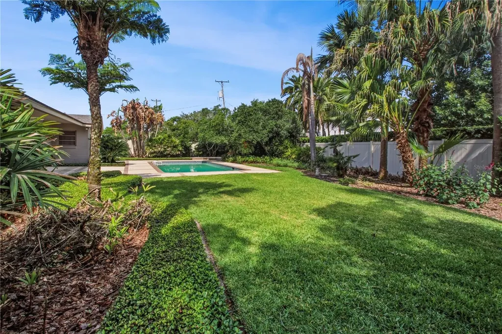 2019 Siesta Lane Orlando FL 32804