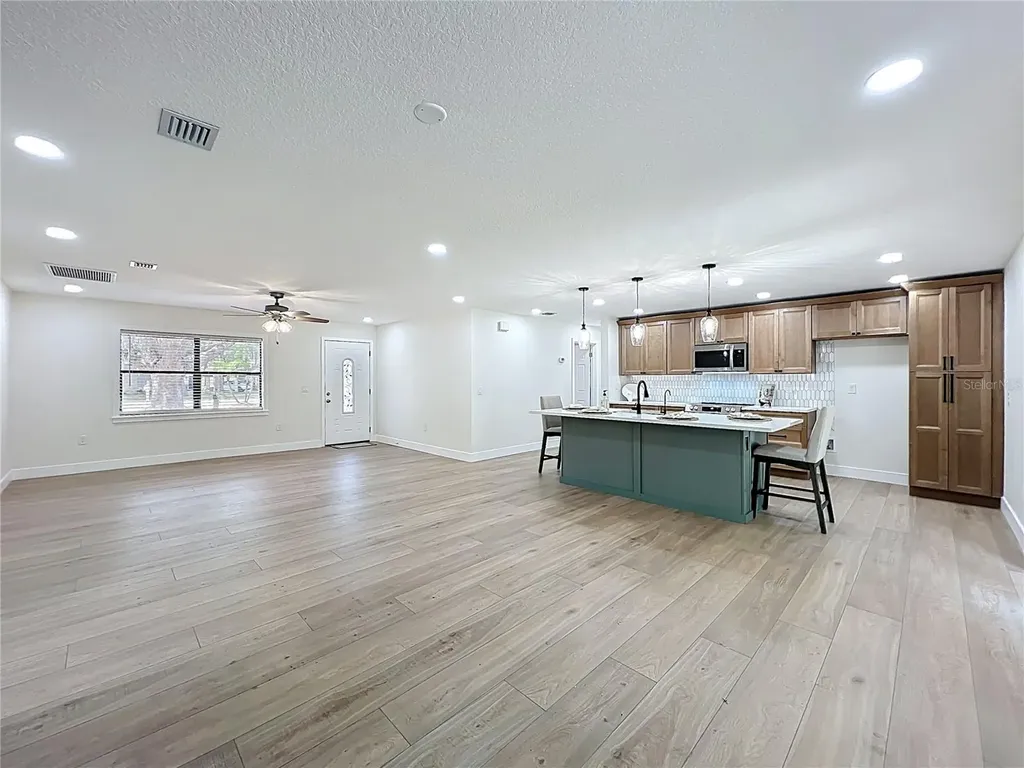 5975 Sheryl Anita Street Oviedo FL 32765