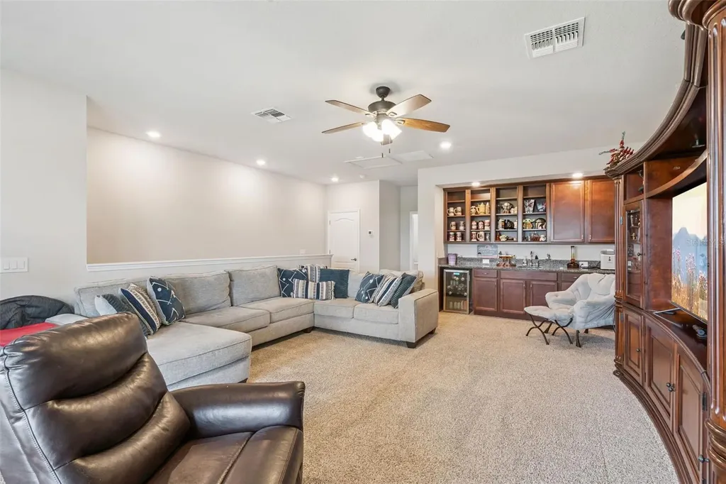17060 Secret Hollow Loop Clermont FL 34711
