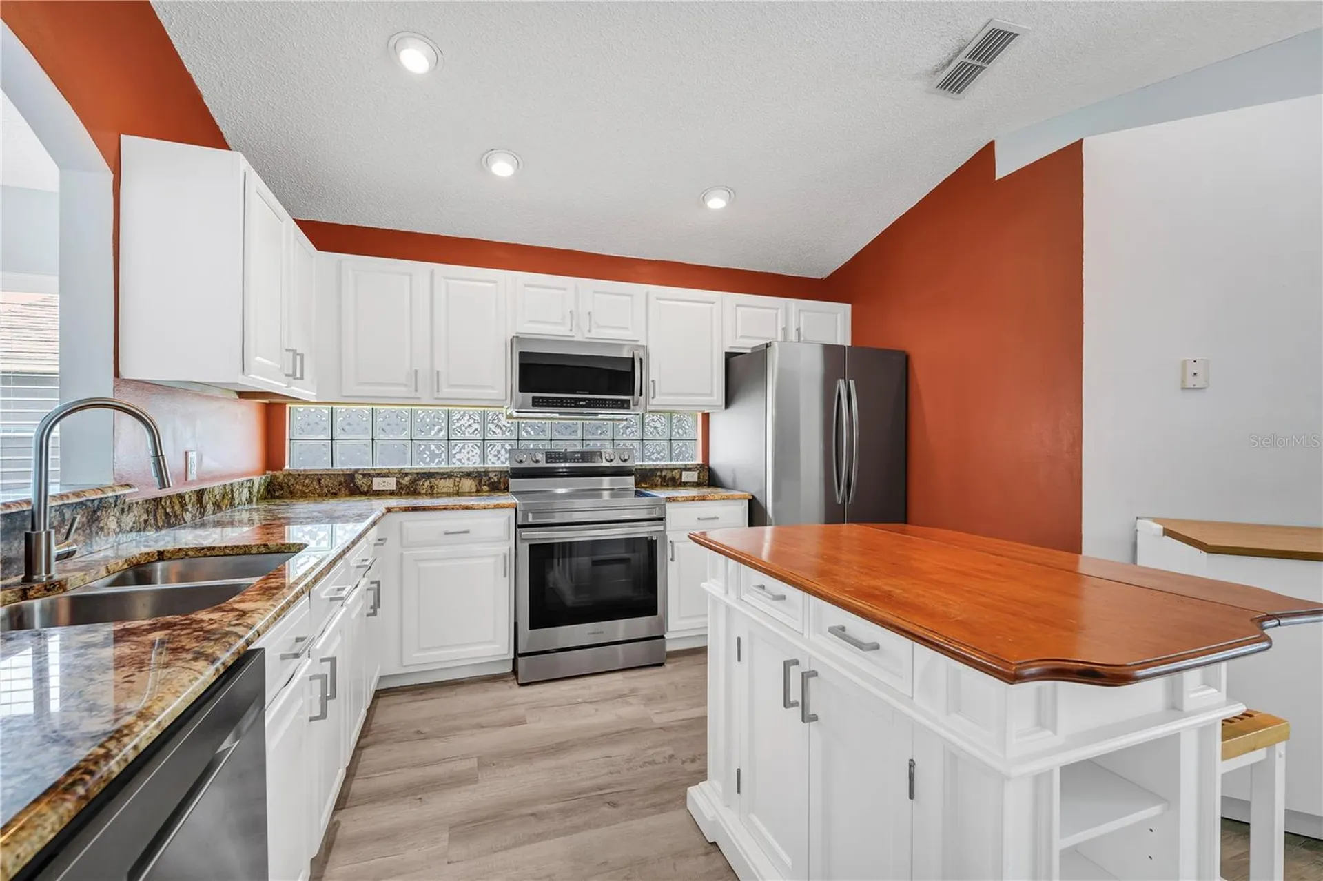 515 Lake Davenport Boulevard Davenport FL 33897