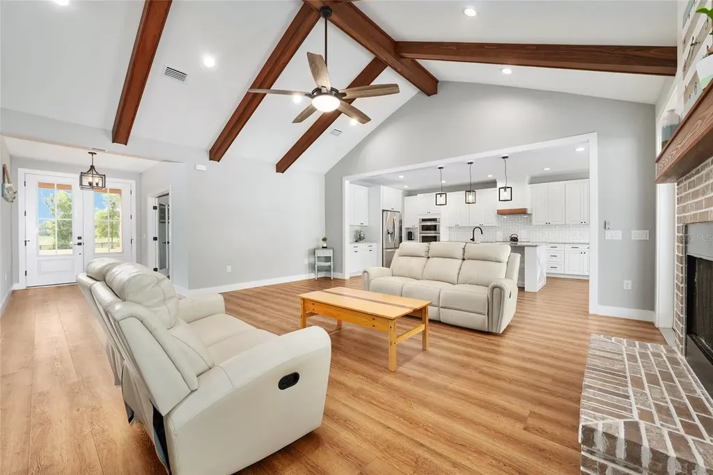 11833 NW 234th Street Alachua FL 32615