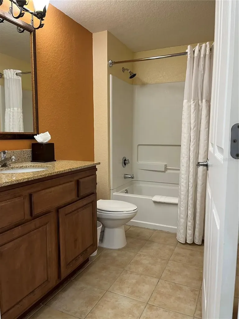 12538 Floridays Resort Drive Orlando FL 32821