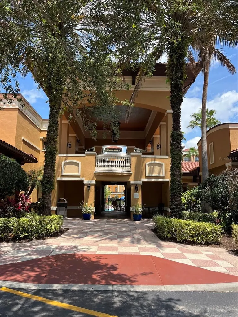 12538 Floridays Resort Drive Orlando FL 32821
