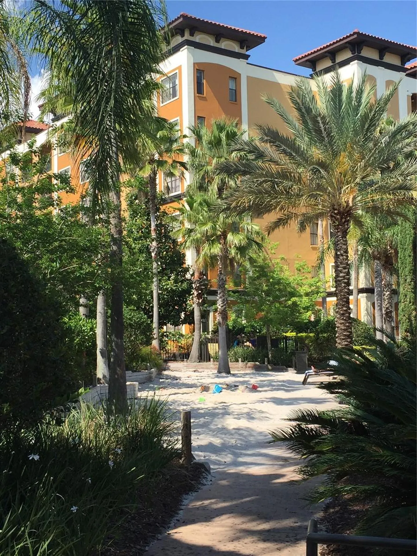 12538 Floridays Resort Drive Orlando FL 32821