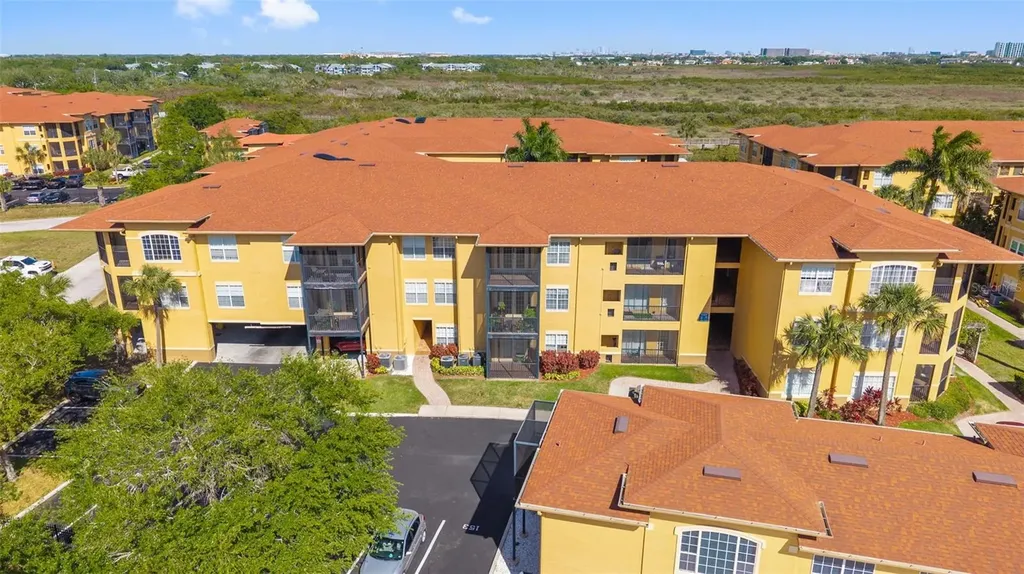 4323 Bayside Village Drive Tampa FL 33615