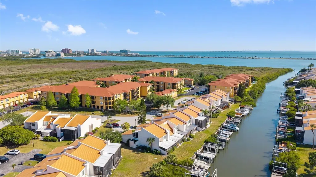 4323 Bayside Village Drive Tampa FL 33615